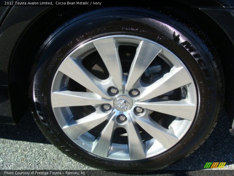 Cocoa Bean Metallic / Ivory 2012 Toyota Avalon Limited