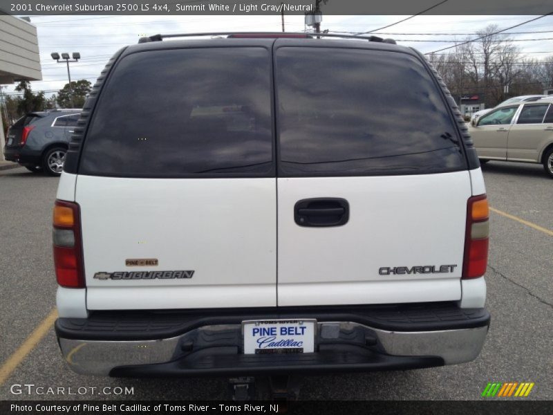 Summit White / Light Gray/Neutral 2001 Chevrolet Suburban 2500 LS 4x4