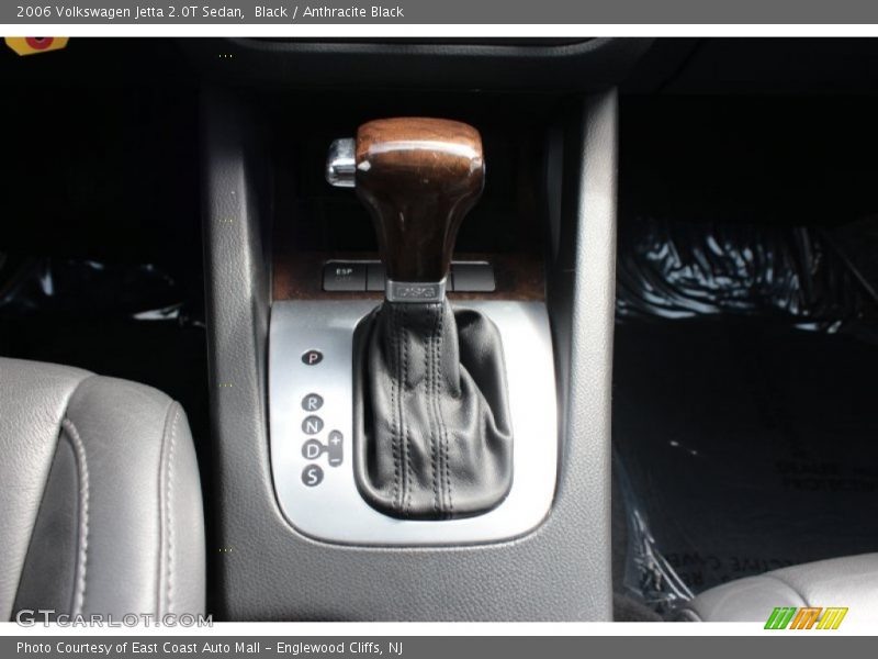Black / Anthracite Black 2006 Volkswagen Jetta 2.0T Sedan