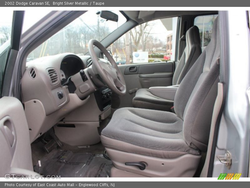 Bright Silver Metallic / Taupe 2002 Dodge Caravan SE