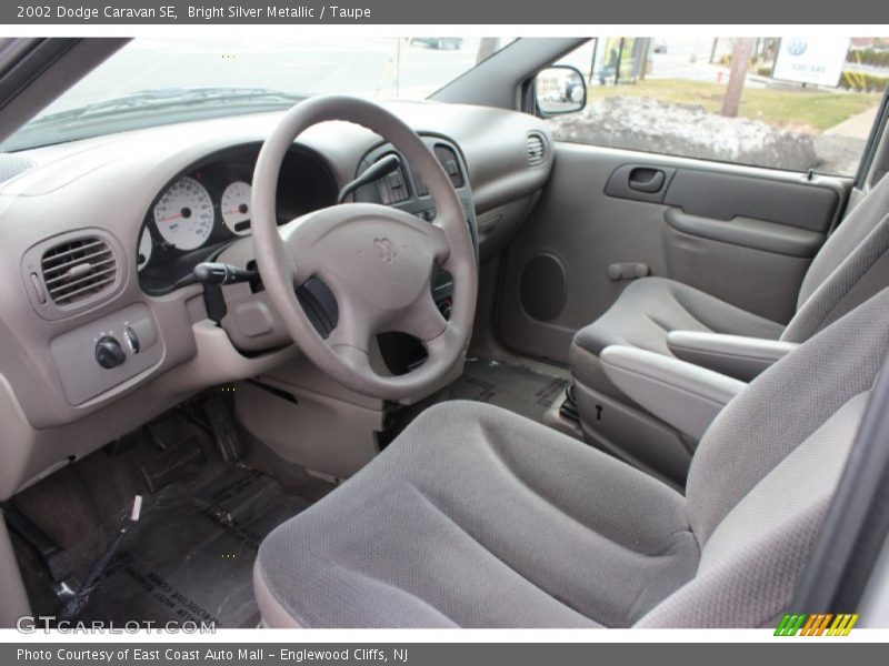 Bright Silver Metallic / Taupe 2002 Dodge Caravan SE