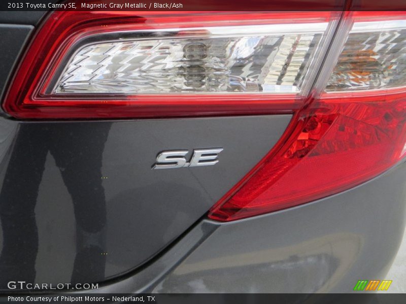 Magnetic Gray Metallic / Black/Ash 2013 Toyota Camry SE