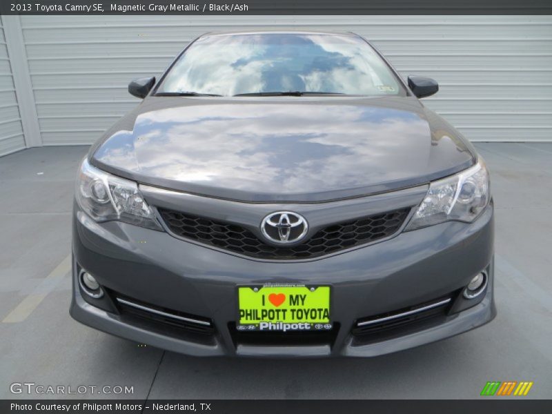 Magnetic Gray Metallic / Black/Ash 2013 Toyota Camry SE