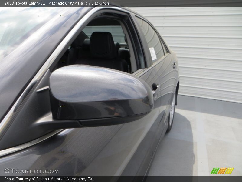 Magnetic Gray Metallic / Black/Ash 2013 Toyota Camry SE