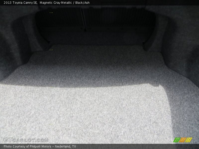 Magnetic Gray Metallic / Black/Ash 2013 Toyota Camry SE