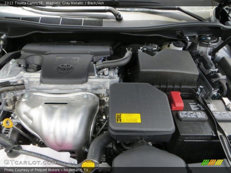 Magnetic Gray Metallic / Black/Ash 2013 Toyota Camry SE