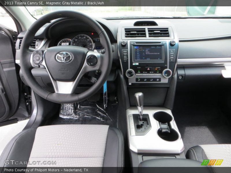 Magnetic Gray Metallic / Black/Ash 2013 Toyota Camry SE