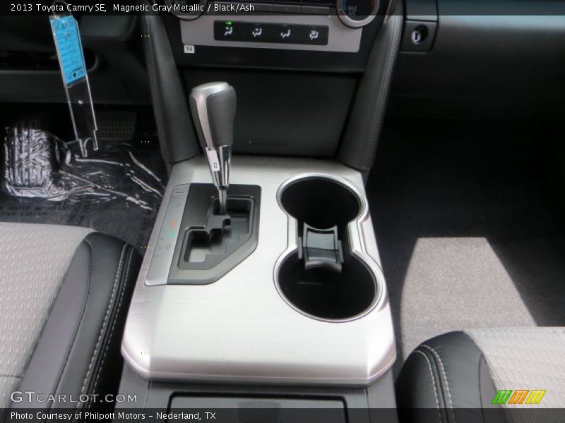 Magnetic Gray Metallic / Black/Ash 2013 Toyota Camry SE