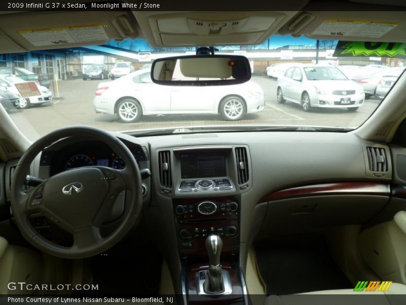 Moonlight White / Stone 2009 Infiniti G 37 x Sedan