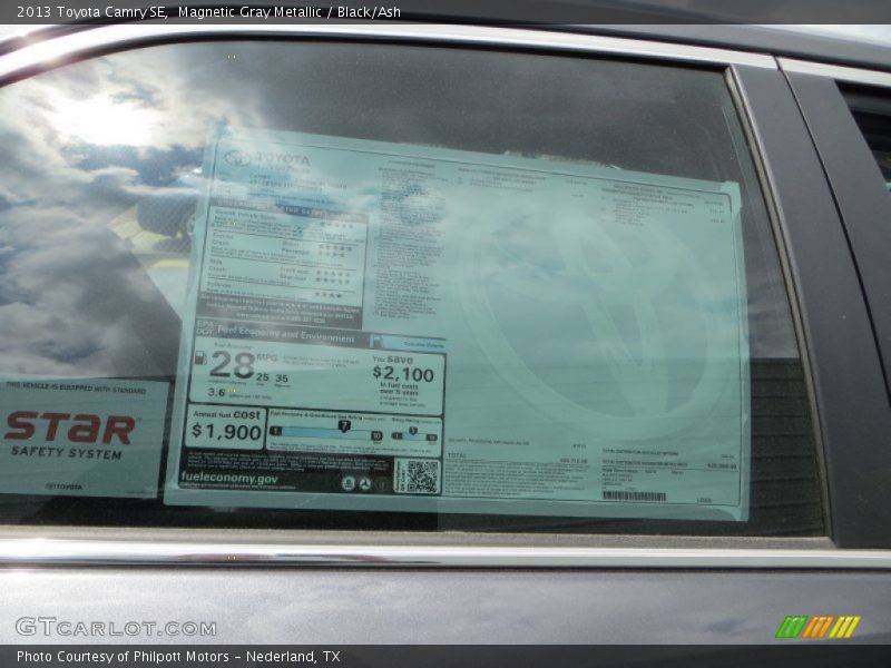 Magnetic Gray Metallic / Black/Ash 2013 Toyota Camry SE