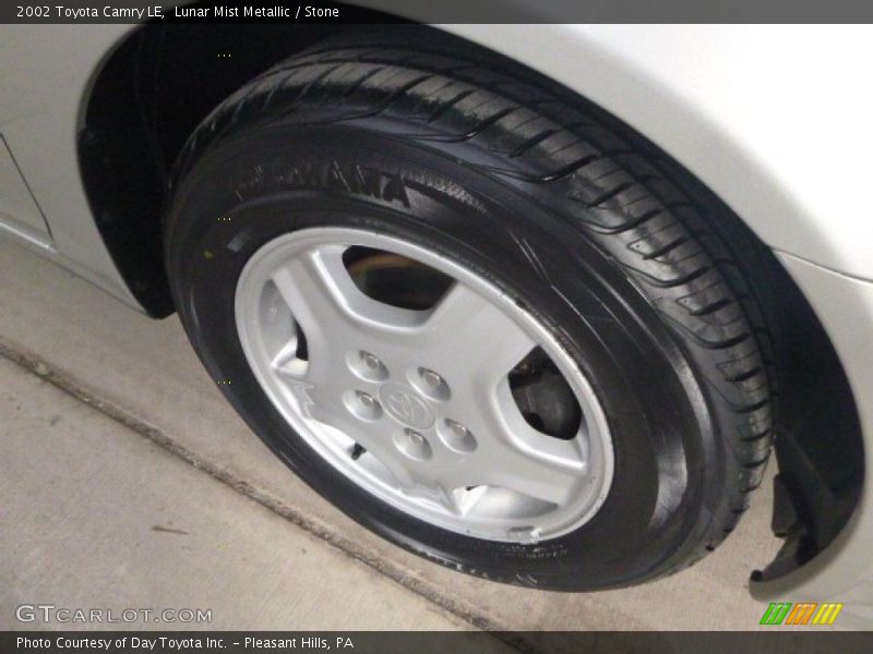 Lunar Mist Metallic / Stone 2002 Toyota Camry LE