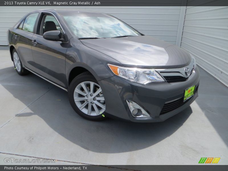 Magnetic Gray Metallic / Ash 2013 Toyota Camry XLE V6