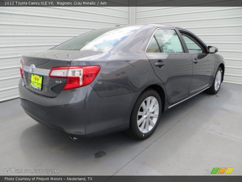 Magnetic Gray Metallic / Ash 2013 Toyota Camry XLE V6