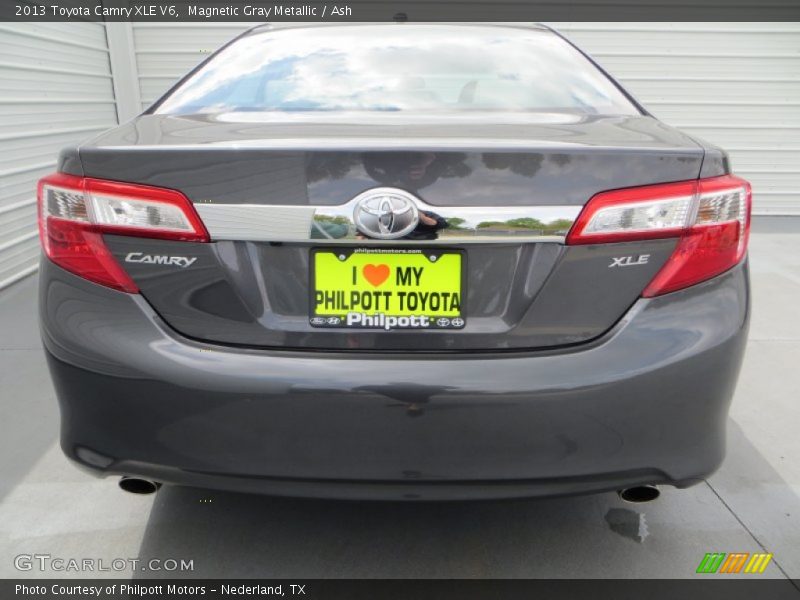 Magnetic Gray Metallic / Ash 2013 Toyota Camry XLE V6