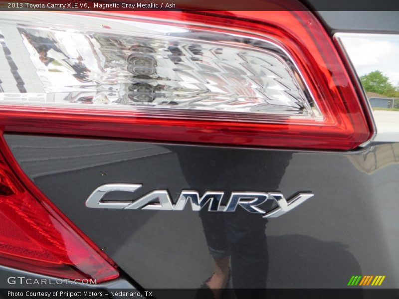 Magnetic Gray Metallic / Ash 2013 Toyota Camry XLE V6
