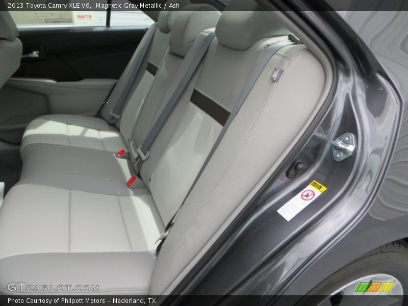Magnetic Gray Metallic / Ash 2013 Toyota Camry XLE V6