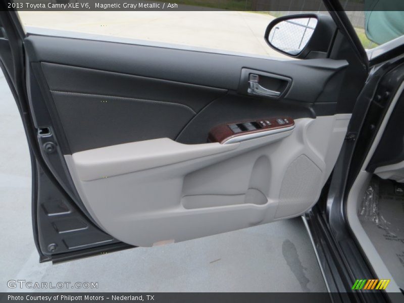 Magnetic Gray Metallic / Ash 2013 Toyota Camry XLE V6
