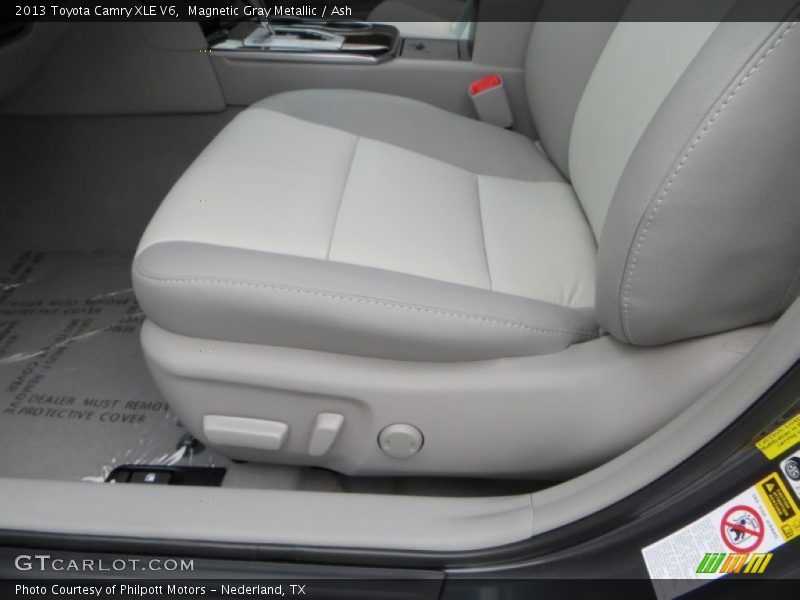 Magnetic Gray Metallic / Ash 2013 Toyota Camry XLE V6