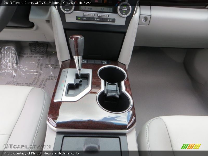 Magnetic Gray Metallic / Ash 2013 Toyota Camry XLE V6