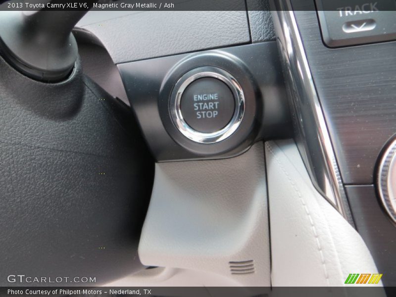 Magnetic Gray Metallic / Ash 2013 Toyota Camry XLE V6