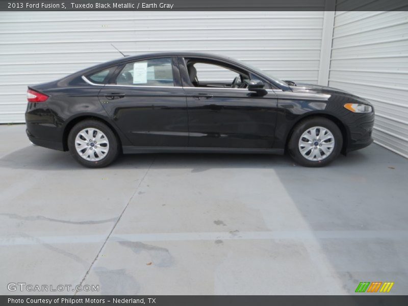 Tuxedo Black Metallic / Earth Gray 2013 Ford Fusion S
