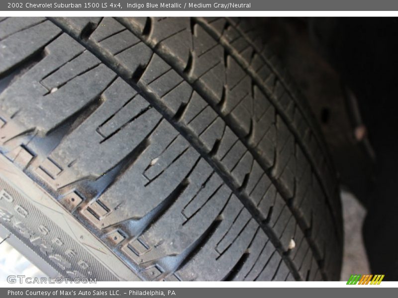 Indigo Blue Metallic / Medium Gray/Neutral 2002 Chevrolet Suburban 1500 LS 4x4