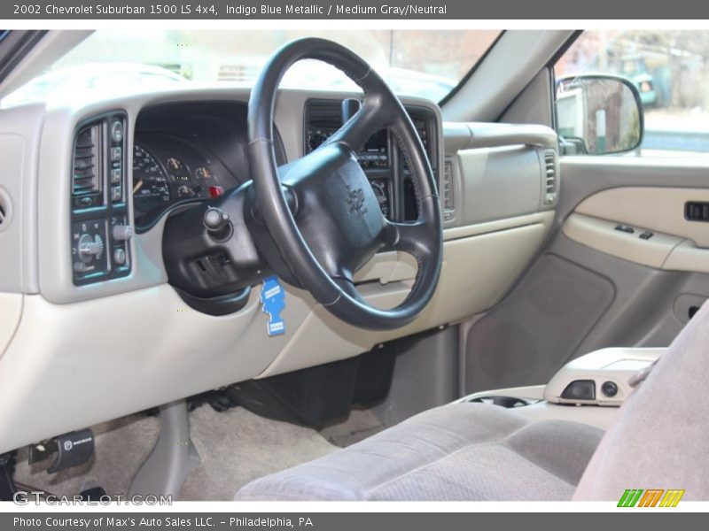 Indigo Blue Metallic / Medium Gray/Neutral 2002 Chevrolet Suburban 1500 LS 4x4