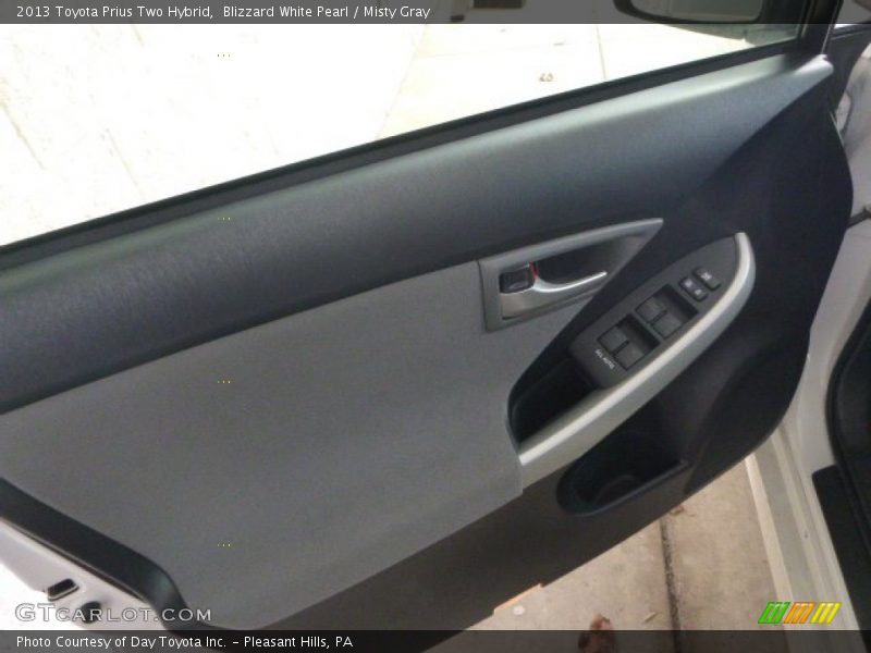 Blizzard White Pearl / Misty Gray 2013 Toyota Prius Two Hybrid