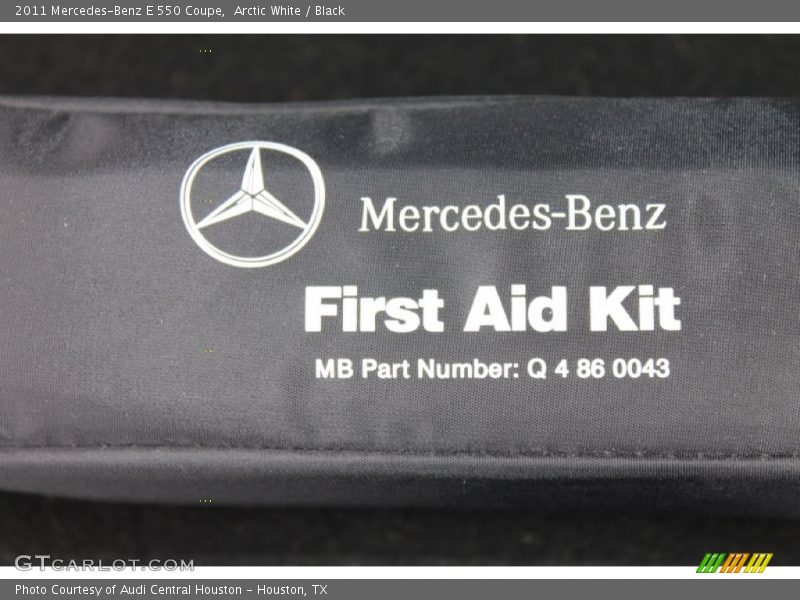 Arctic White / Black 2011 Mercedes-Benz E 550 Coupe