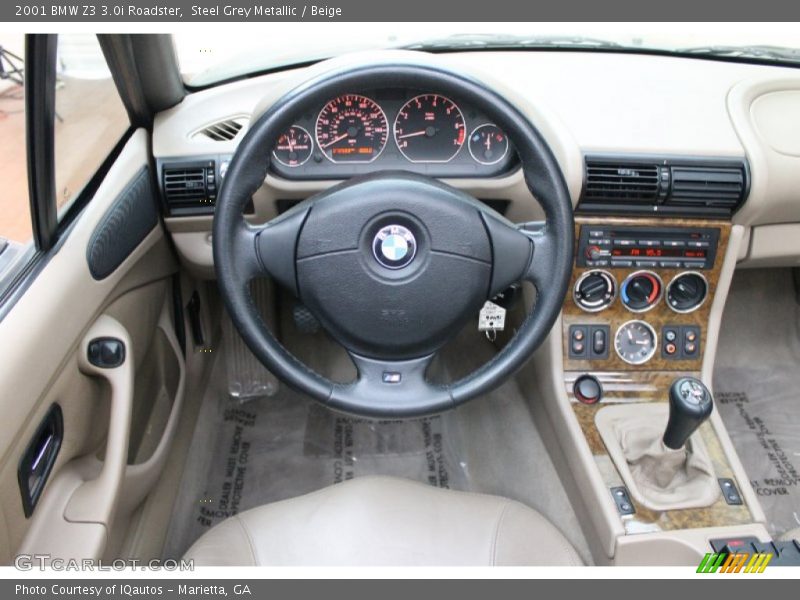 Dashboard of 2001 Z3 3.0i Roadster