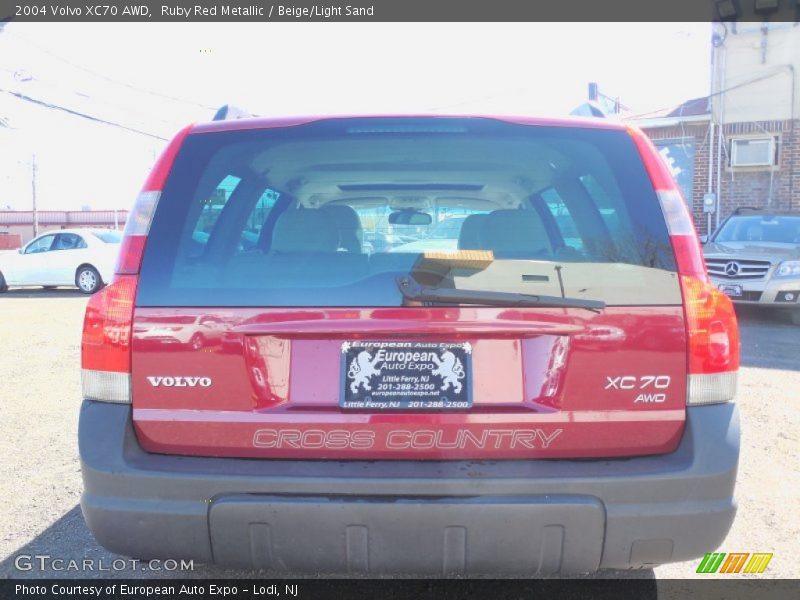 Ruby Red Metallic / Beige/Light Sand 2004 Volvo XC70 AWD
