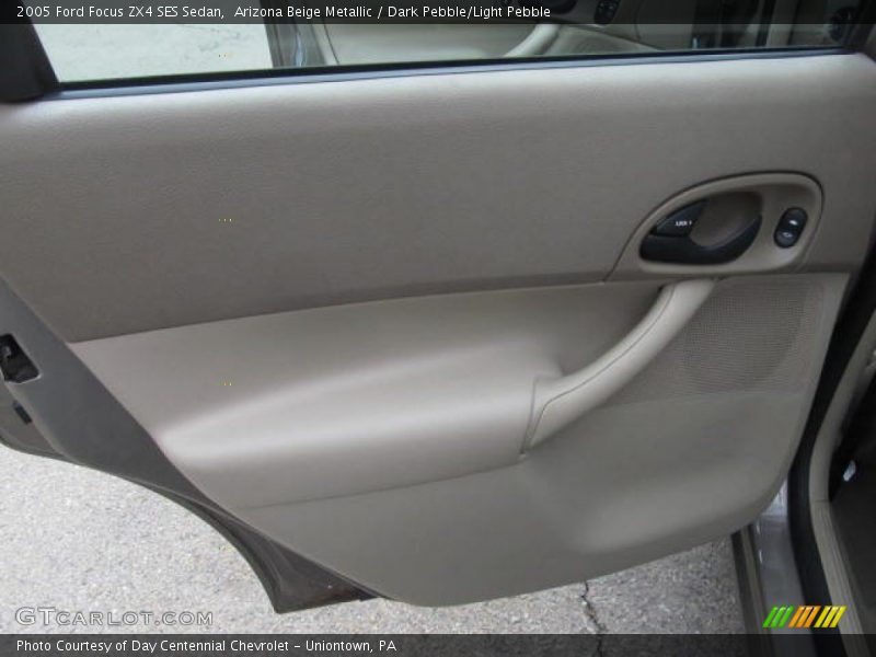 Arizona Beige Metallic / Dark Pebble/Light Pebble 2005 Ford Focus ZX4 SES Sedan