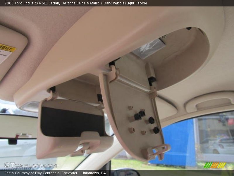 Arizona Beige Metallic / Dark Pebble/Light Pebble 2005 Ford Focus ZX4 SES Sedan