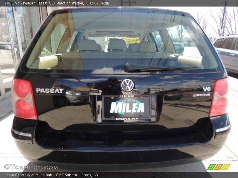 Black / Beige 2005 Volkswagen Passat GLX 4Motion Wagon