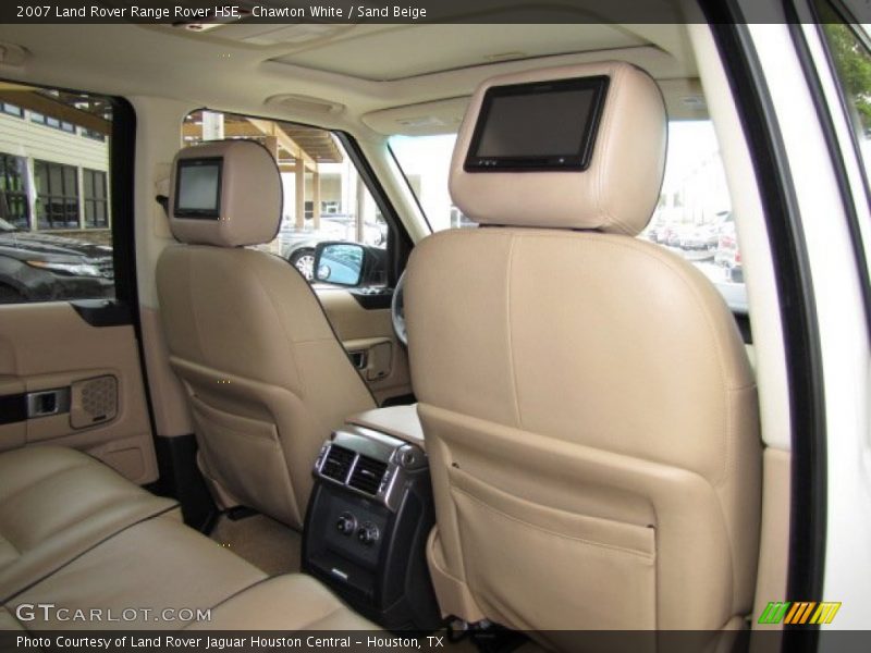 Entertainment System of 2007 Range Rover HSE