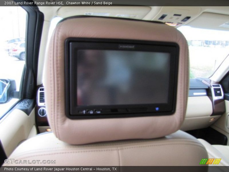 Entertainment System of 2007 Range Rover HSE