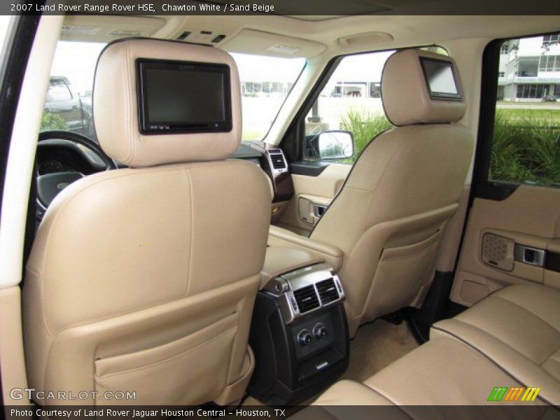 Entertainment System of 2007 Range Rover HSE