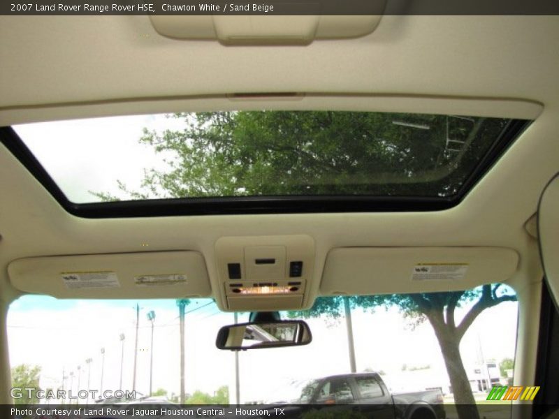 Sunroof of 2007 Range Rover HSE
