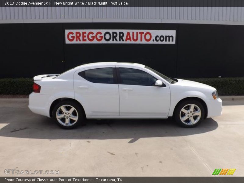 New Bright White / Black/Light Frost Beige 2013 Dodge Avenger SXT