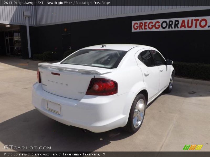 New Bright White / Black/Light Frost Beige 2013 Dodge Avenger SXT