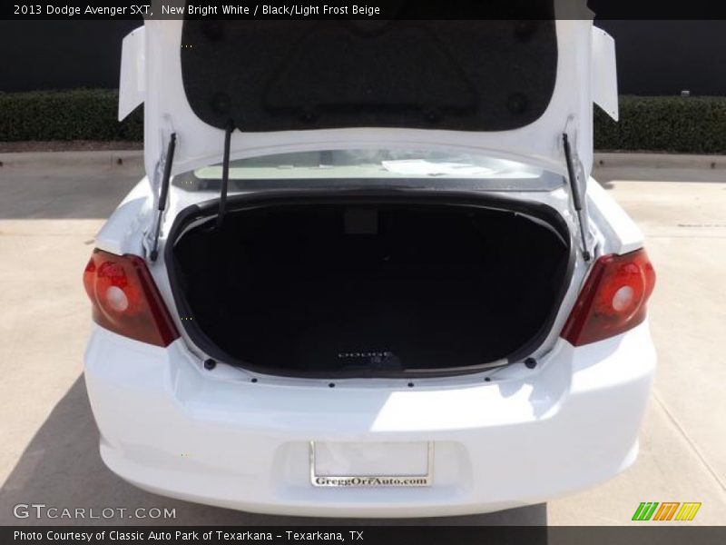 New Bright White / Black/Light Frost Beige 2013 Dodge Avenger SXT