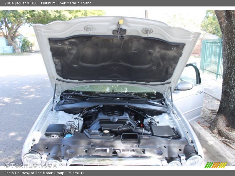 Platinum Silver Metallic / Sand 2004 Jaguar XJ XJ8