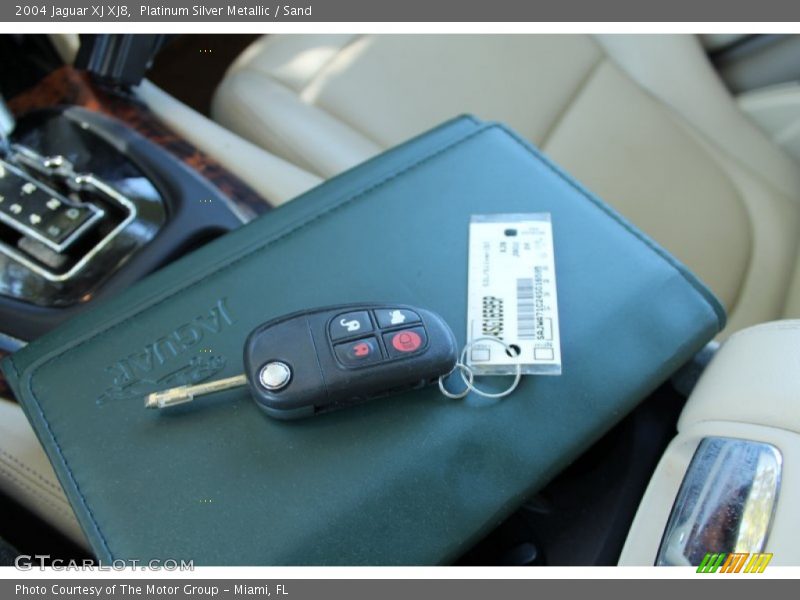 Platinum Silver Metallic / Sand 2004 Jaguar XJ XJ8