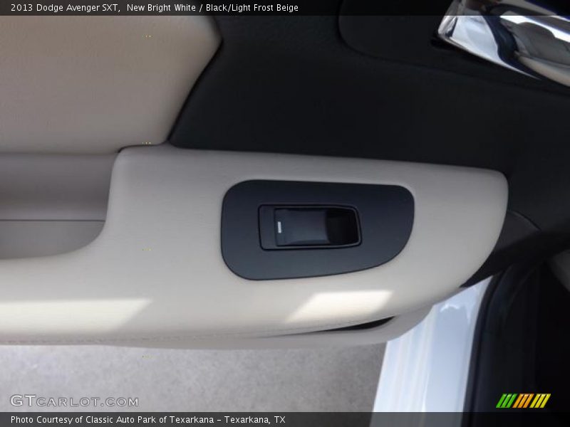 New Bright White / Black/Light Frost Beige 2013 Dodge Avenger SXT