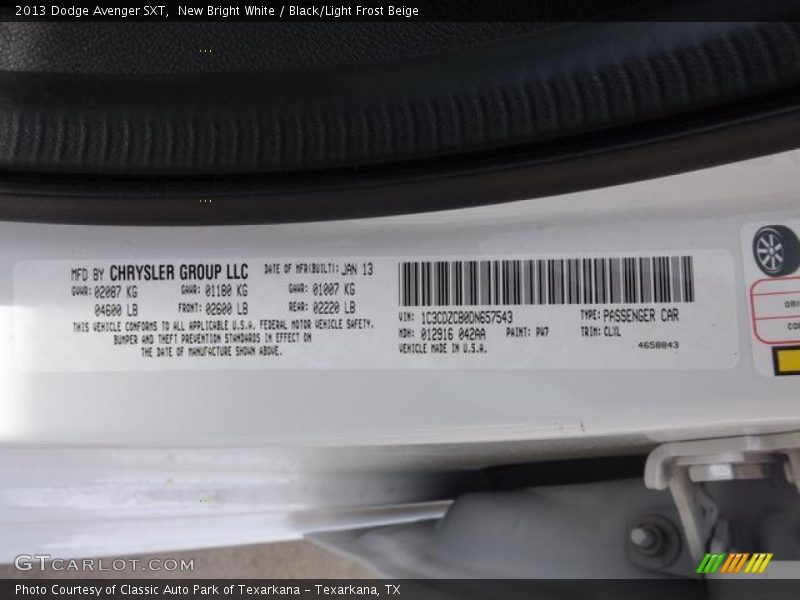 New Bright White / Black/Light Frost Beige 2013 Dodge Avenger SXT