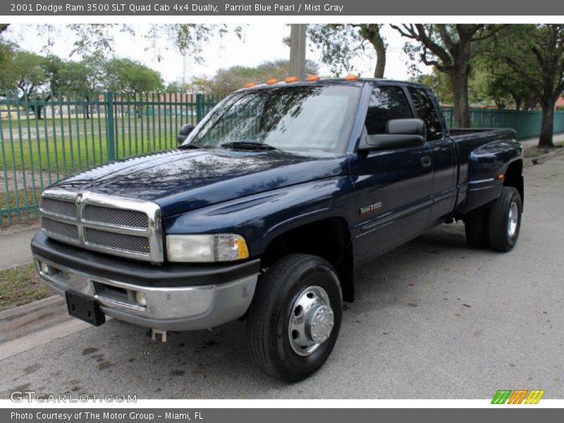 Front 3/4 View of 2001 Ram 3500 SLT Quad Cab 4x4 Dually