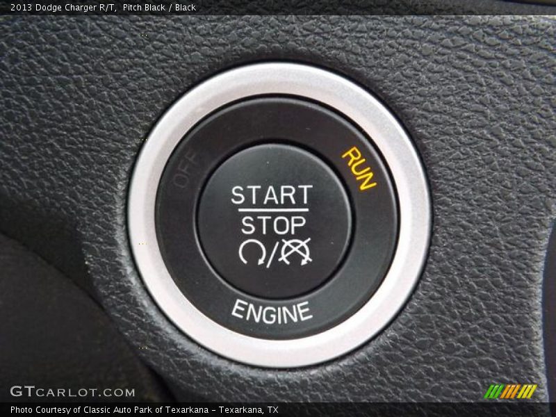 Pitch Black / Black 2013 Dodge Charger R/T