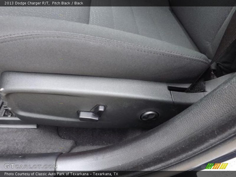 Pitch Black / Black 2013 Dodge Charger R/T