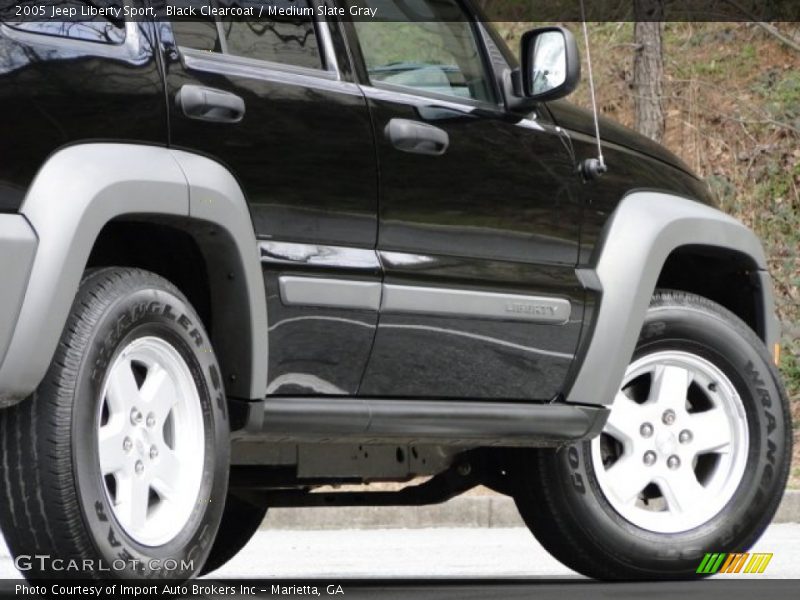 Black Clearcoat / Medium Slate Gray 2005 Jeep Liberty Sport