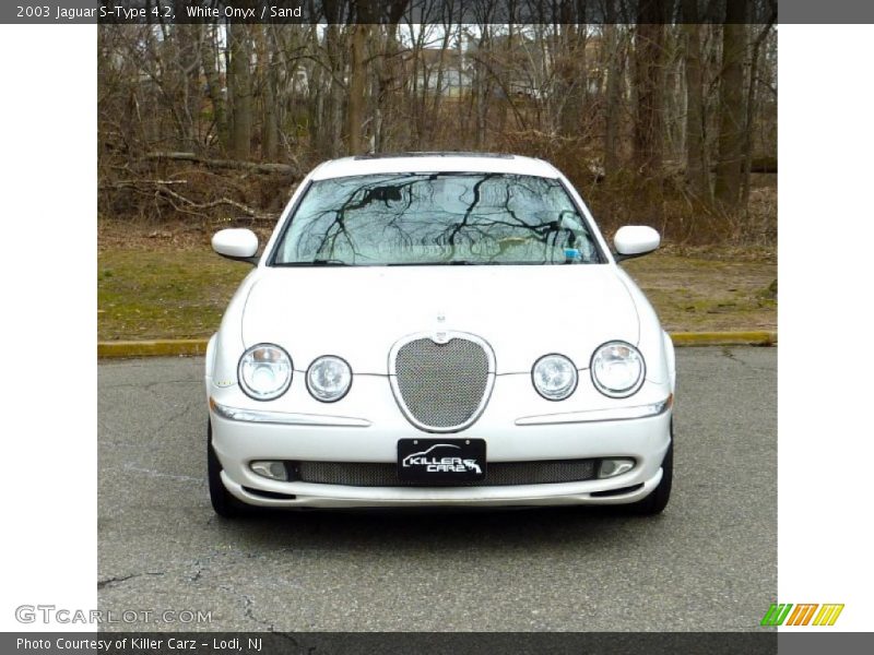 White Onyx / Sand 2003 Jaguar S-Type 4.2